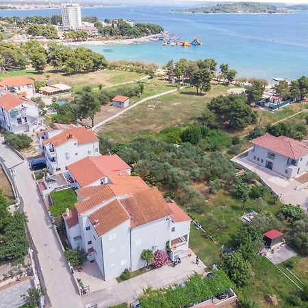 Apartments And Rooms On The Beach Vodice Dış mekan fotoğraf