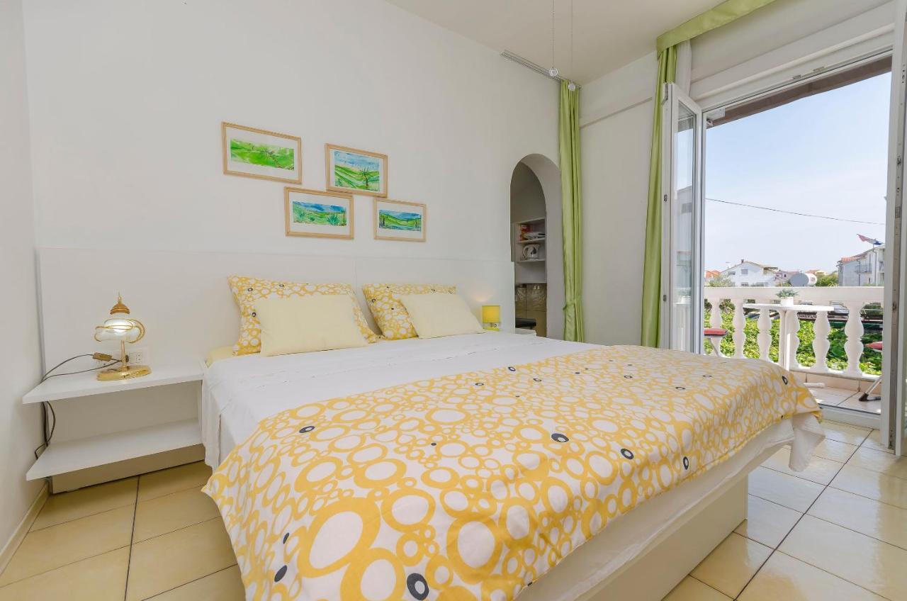 Apartments And Rooms On The Beach Vodice Dış mekan fotoğraf