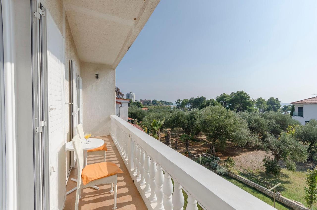 Apartments And Rooms On The Beach Vodice Dış mekan fotoğraf